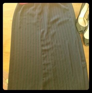 Maxi skirt with leg slit